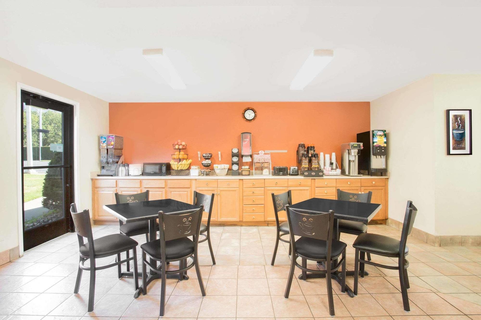 Super 8 By Wyndham Provo Byu Orem Екстериор снимка